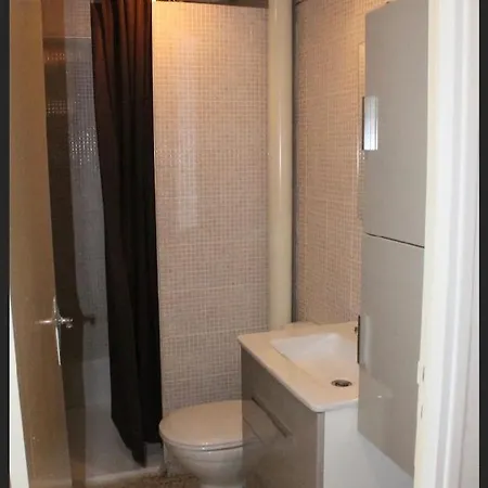 Apartment Agreable Studio, Belle Terrasse, Parking Prive, 2 Etoiles Balaruc-les-Bains